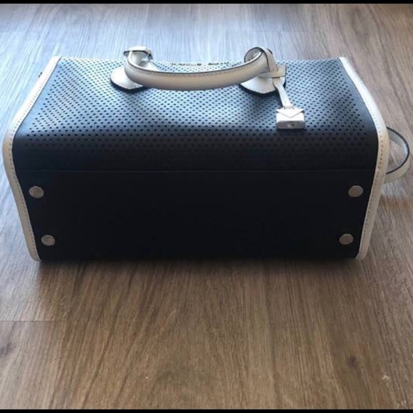 Michael Kors bag - Picture 5 of 6